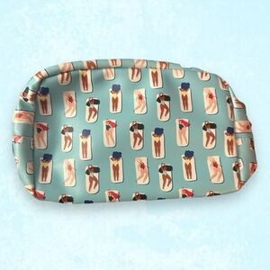 🆕 4/$25 Swimsuit Ladies Print Pattern Zippered Makeup Bag